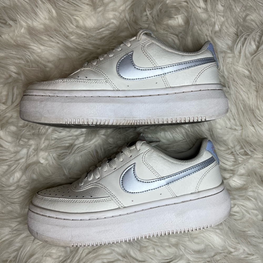 mens court vision low vs air force 1